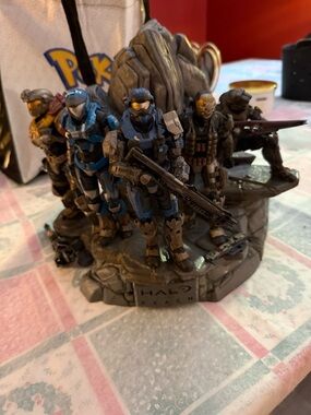 Halo Blue and Gray Spartan Team Statue